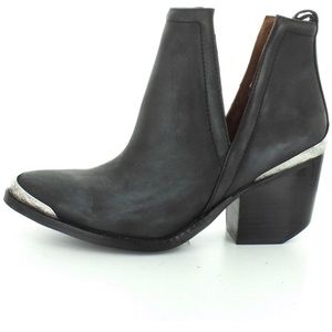 Jeffrey Campbell Cromwell Ankle Boots!!!